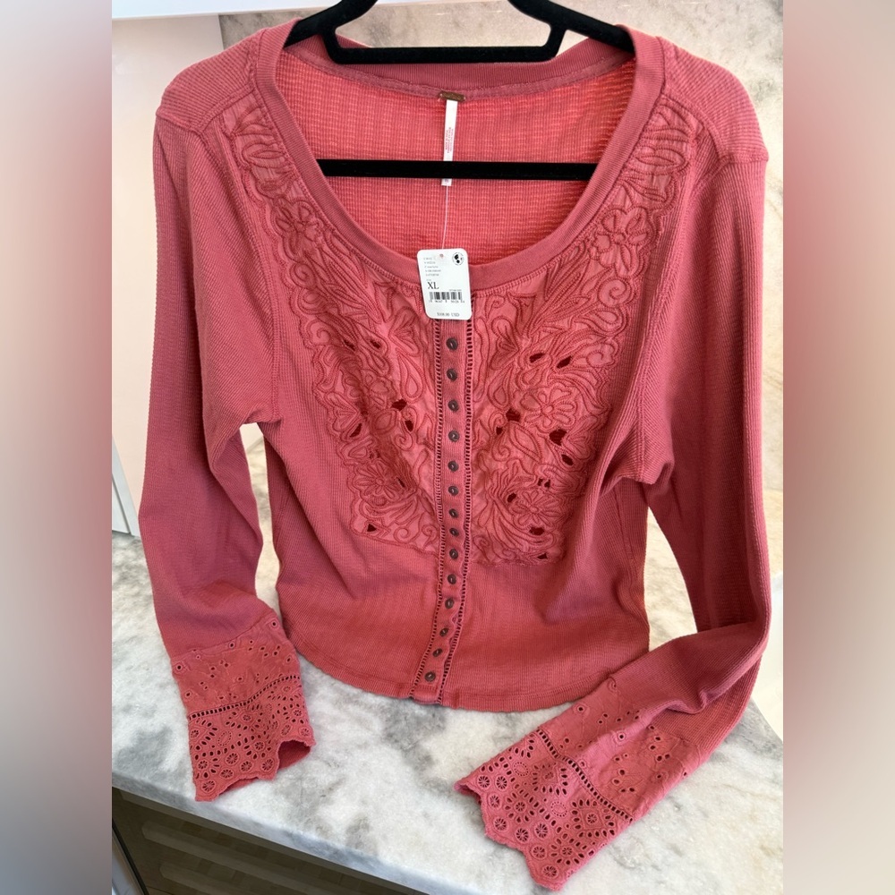 RARE Free People Embroidered Sidelines Top XL NWT Rose Boho Statement - Picture 2 of 6